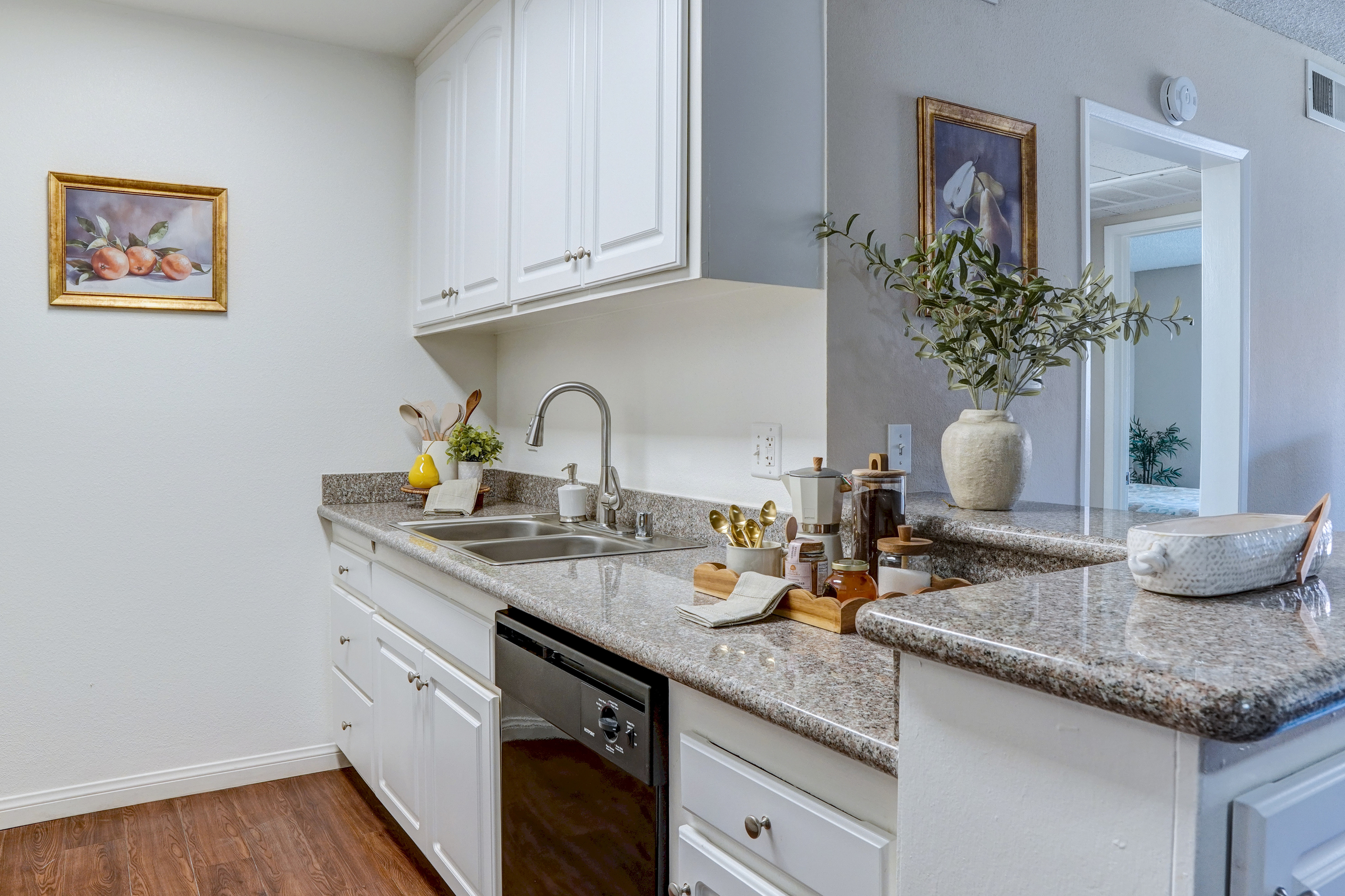 Gallery Apartments, The apartments in Anaheim, CA