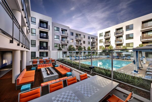 Bell Pasadena Apartments apartments