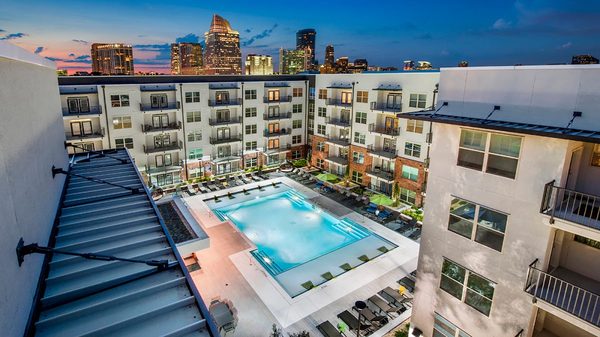 Camden Buckhead Square Apartments apartments