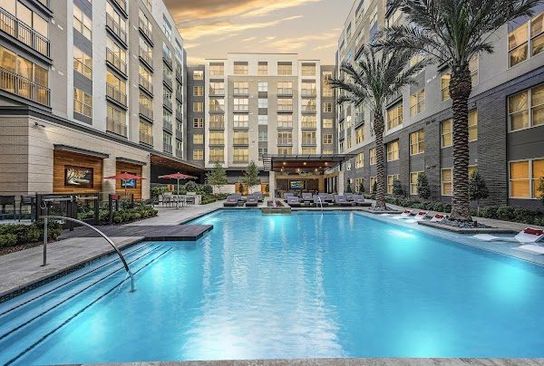 Hanover Edgewood apartments