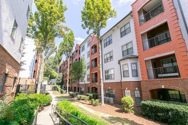 Highland Walk apartments in Atlanta, GA