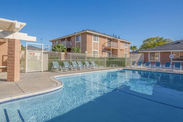 Summer Ridge Apartments apartments