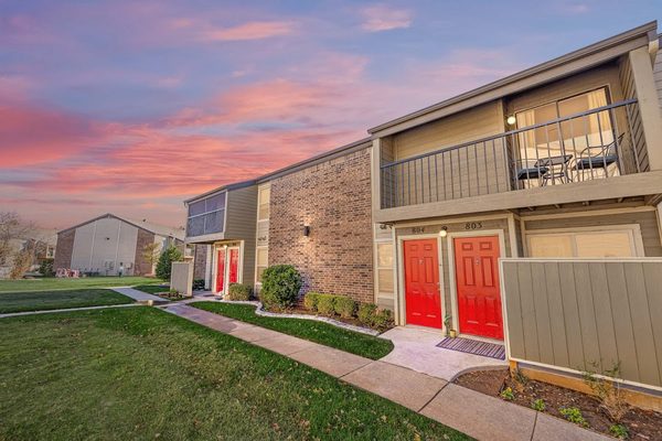 Twin Creek Village Apartments apartments