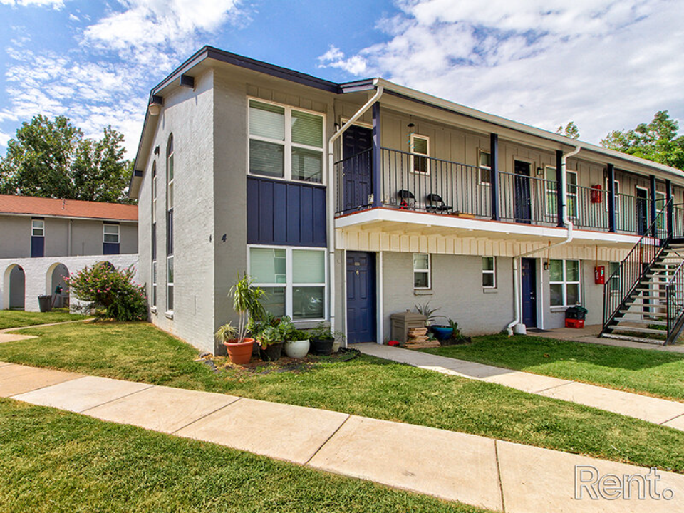 Norman Creek apartments in Norman, OK