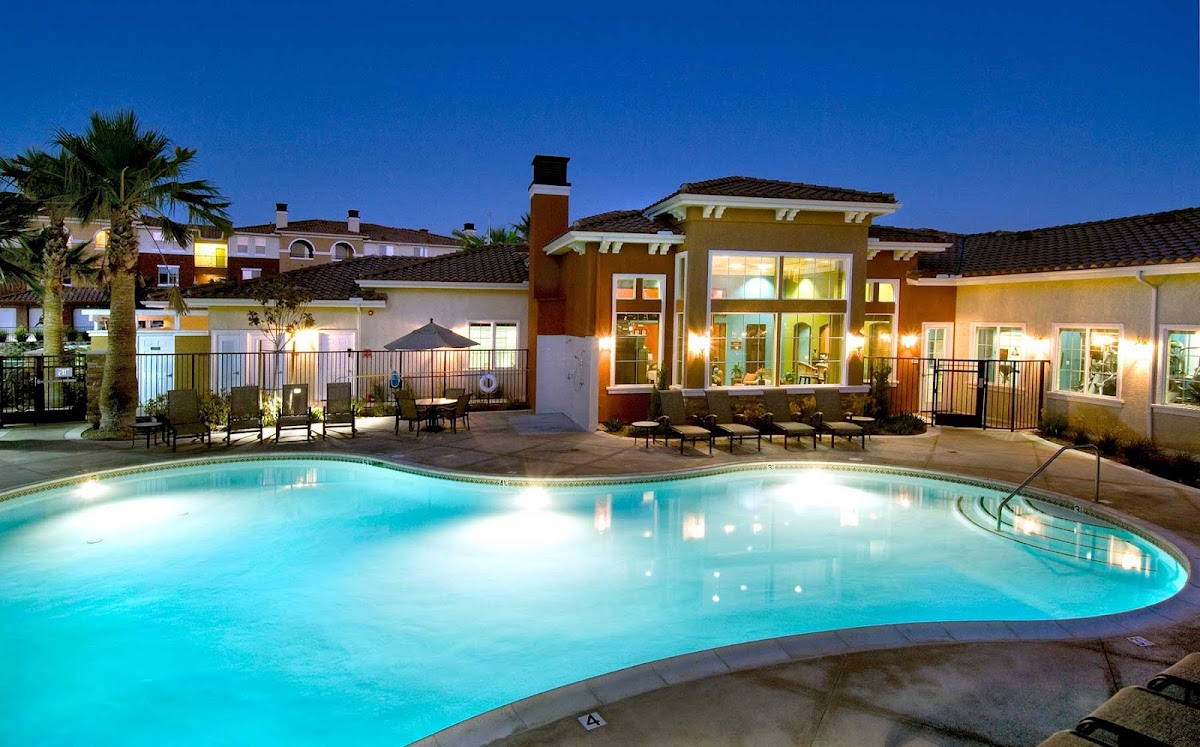 Avalon Simi Valley apartments in Simi Valley, CA