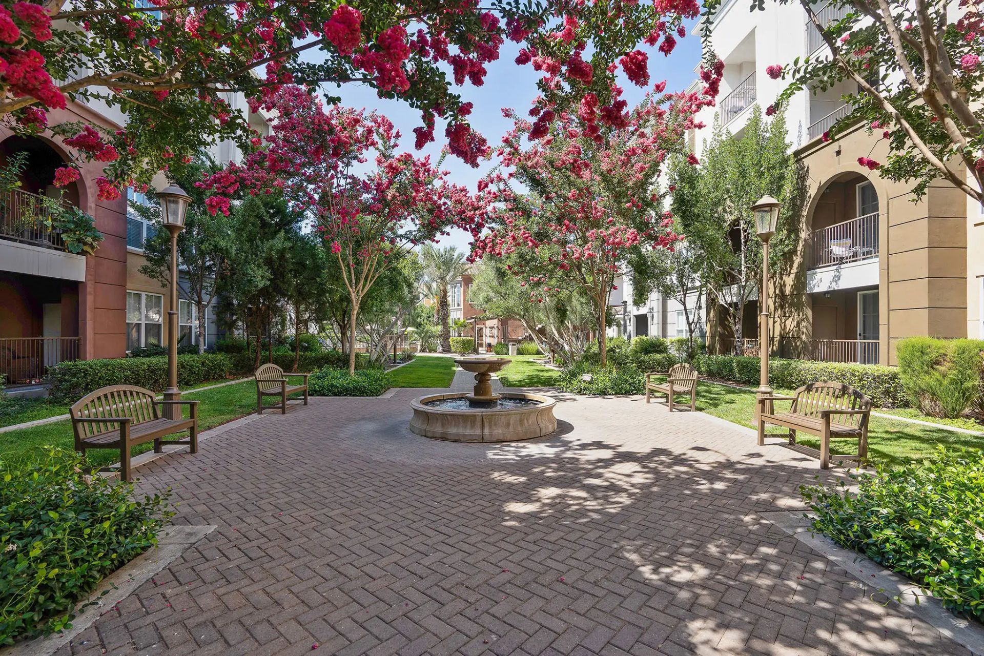 Park Central apartments in Concord, CA