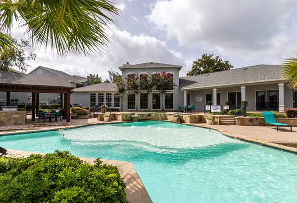 Signature Point Apartment Homes apartments