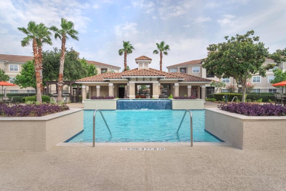 Century South Shore apartments in League City, TX