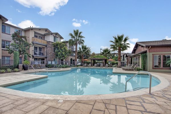 River's Edge Apartment Homes apartments