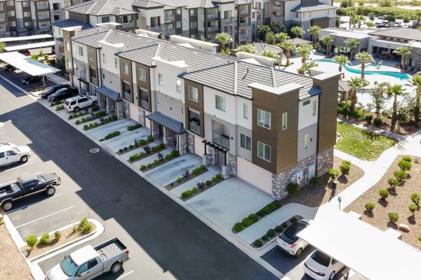Grayhawk Apartments at River's Edge apartments