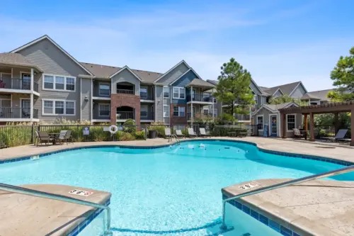 Fountain Lake apartments in Edmond, OK
