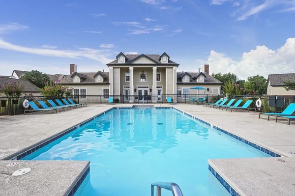 Villas at Stonebridge apartments in Edmond, OK