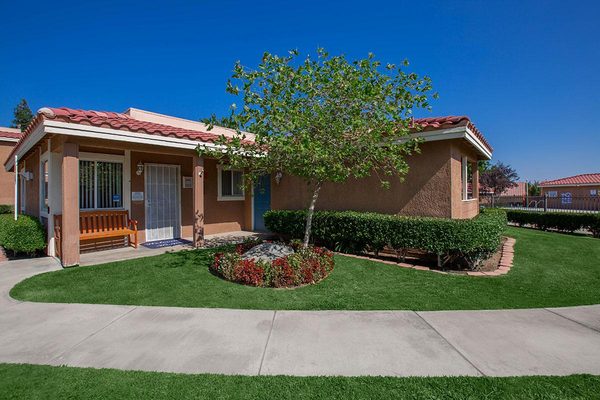 Sunset Pointe apartments in Hesperia, CA
