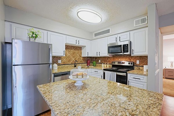 Topaz Riviera Apartment Homes apartments in Sanford, FL