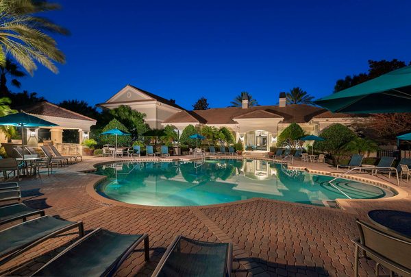 Lake's Edge Apartments apartments in Sanford, FL