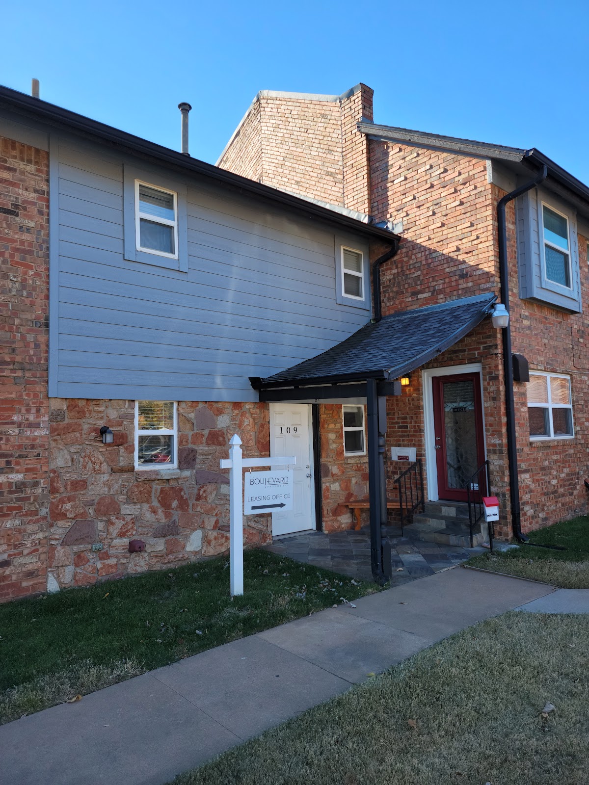 The Boulevard apartments in Edmond, OK