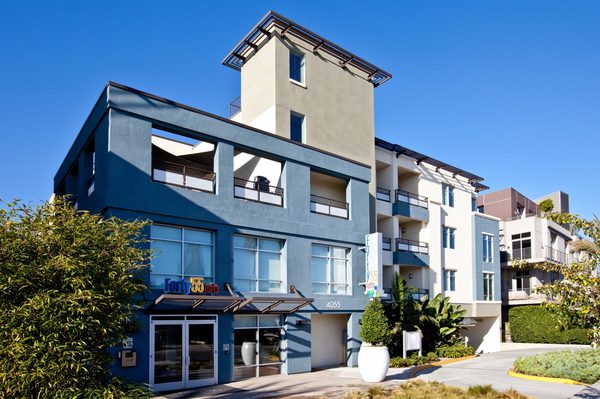 Forty55 Lofts apartments in Santa Monica, CA