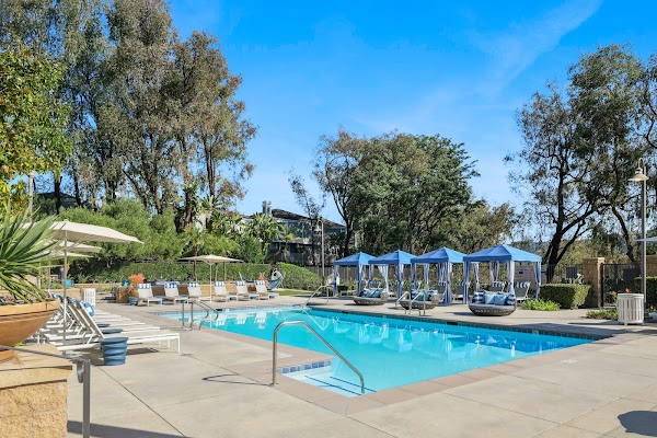 Artisan Laguna Beach apartments in Lake Forest, CA