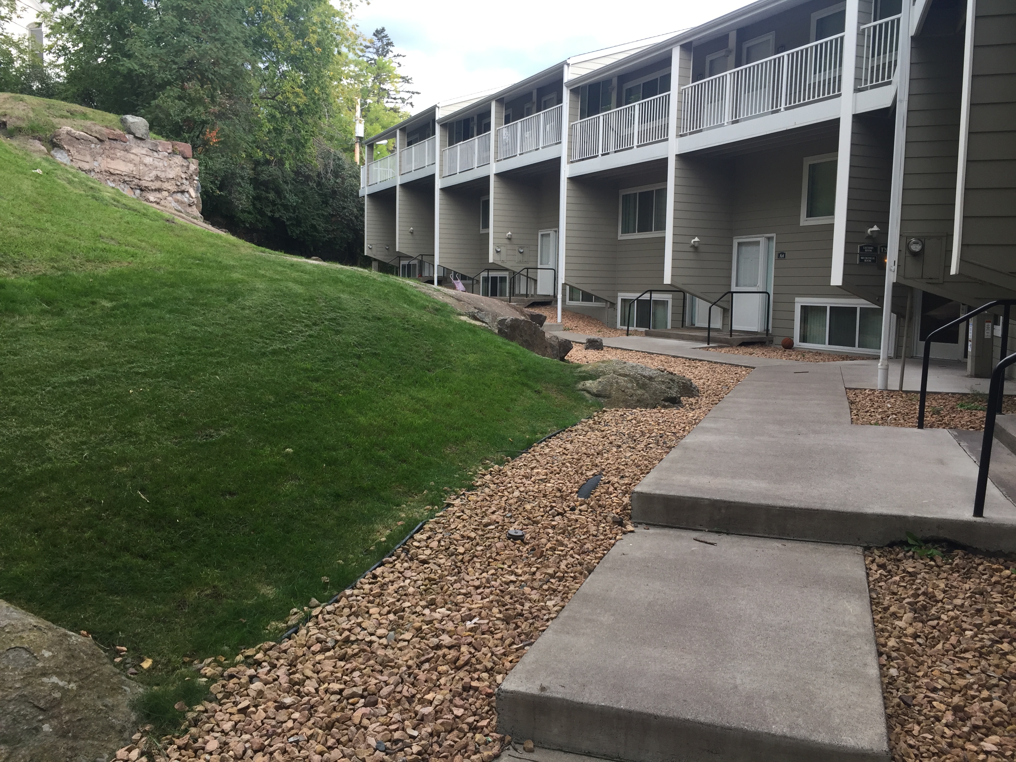 Mesaba Villas apartments in Duluth, MN
