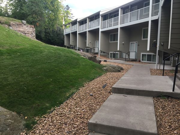Mesaba Villas apartments in Duluth, MN