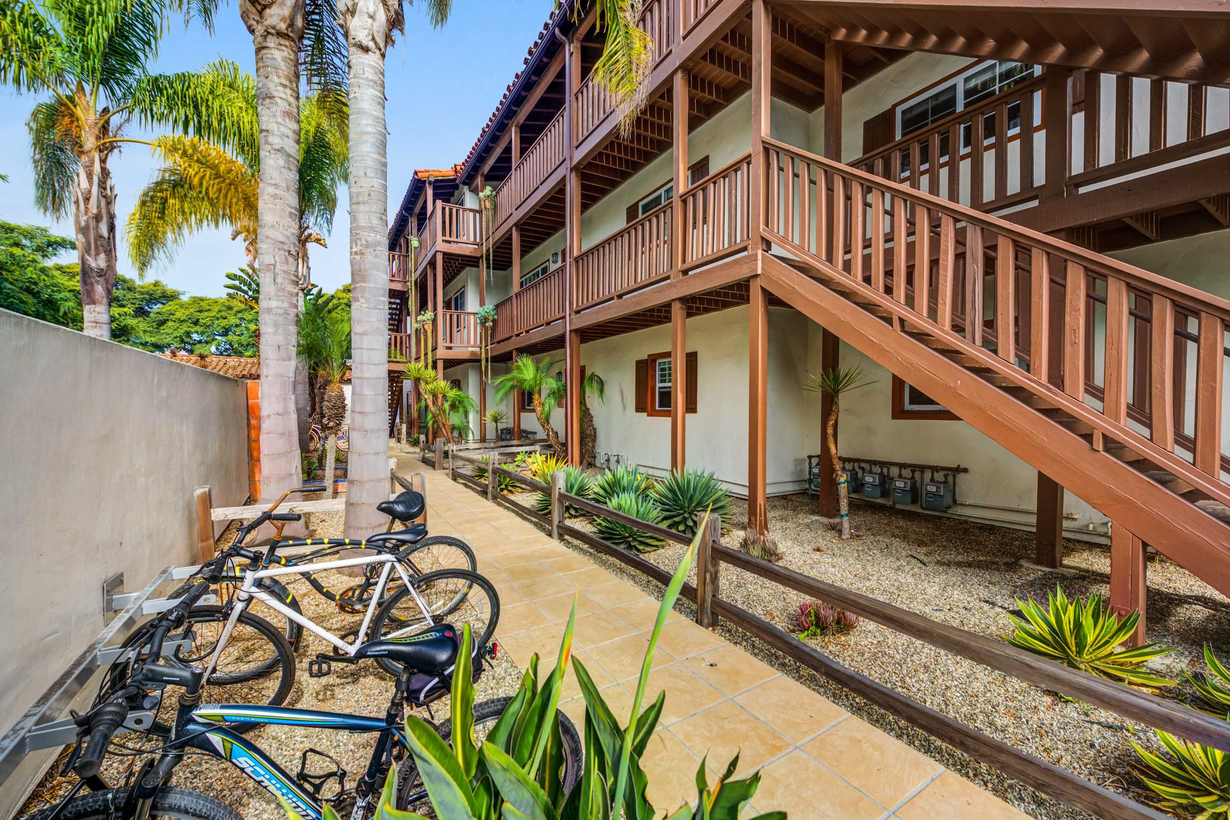 Solis Isla Vista apartments in Goleta, CA