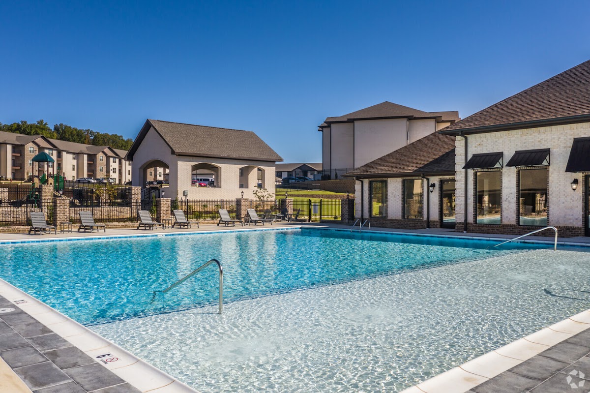 The Landing at Greensborough Village apartments in Jonesboro, AR