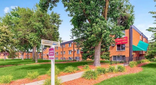 Century Oaks Apartments apartments