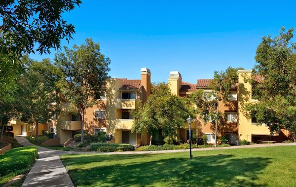 eaves Phillips Ranch apartments in Chino Hills, CA