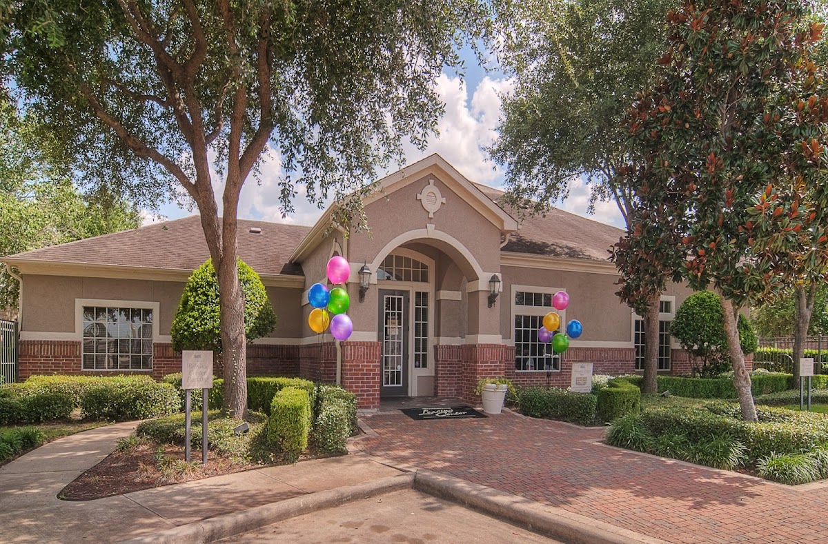 Park at Fort Bend apartments in Missouri City, TX