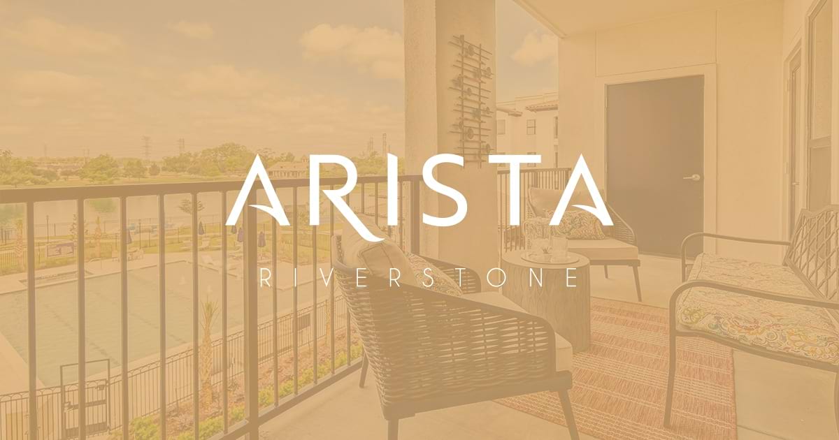 Arista Riverstone apartments in Missouri City, TX