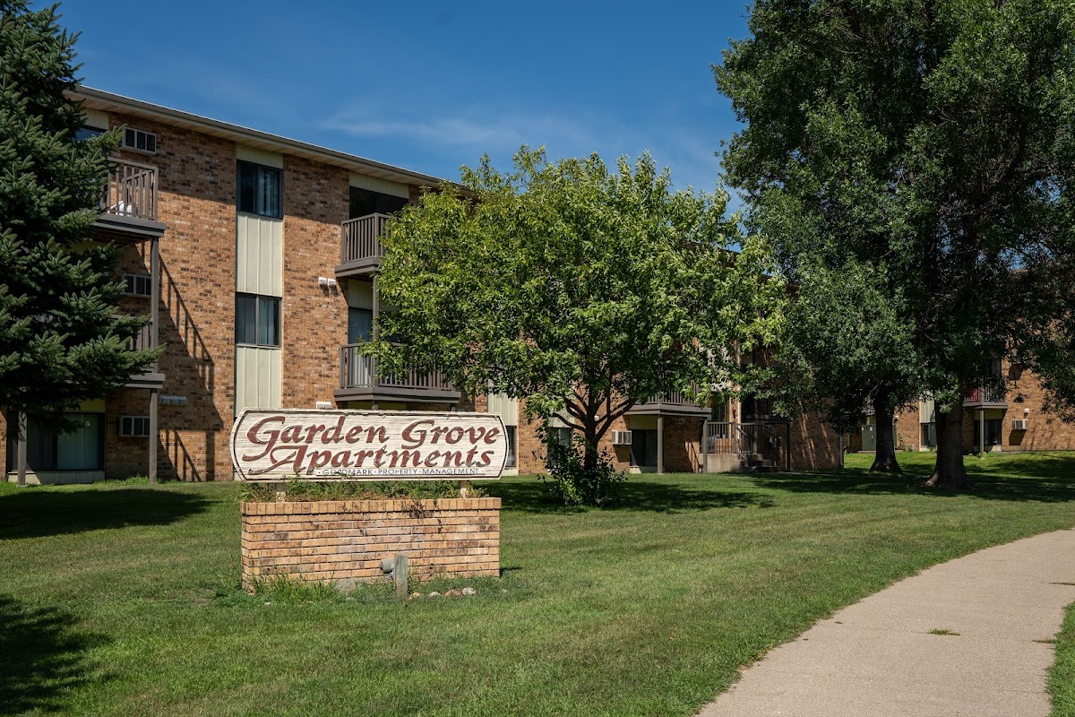 Garden Grove apartments in Bismarck, ND