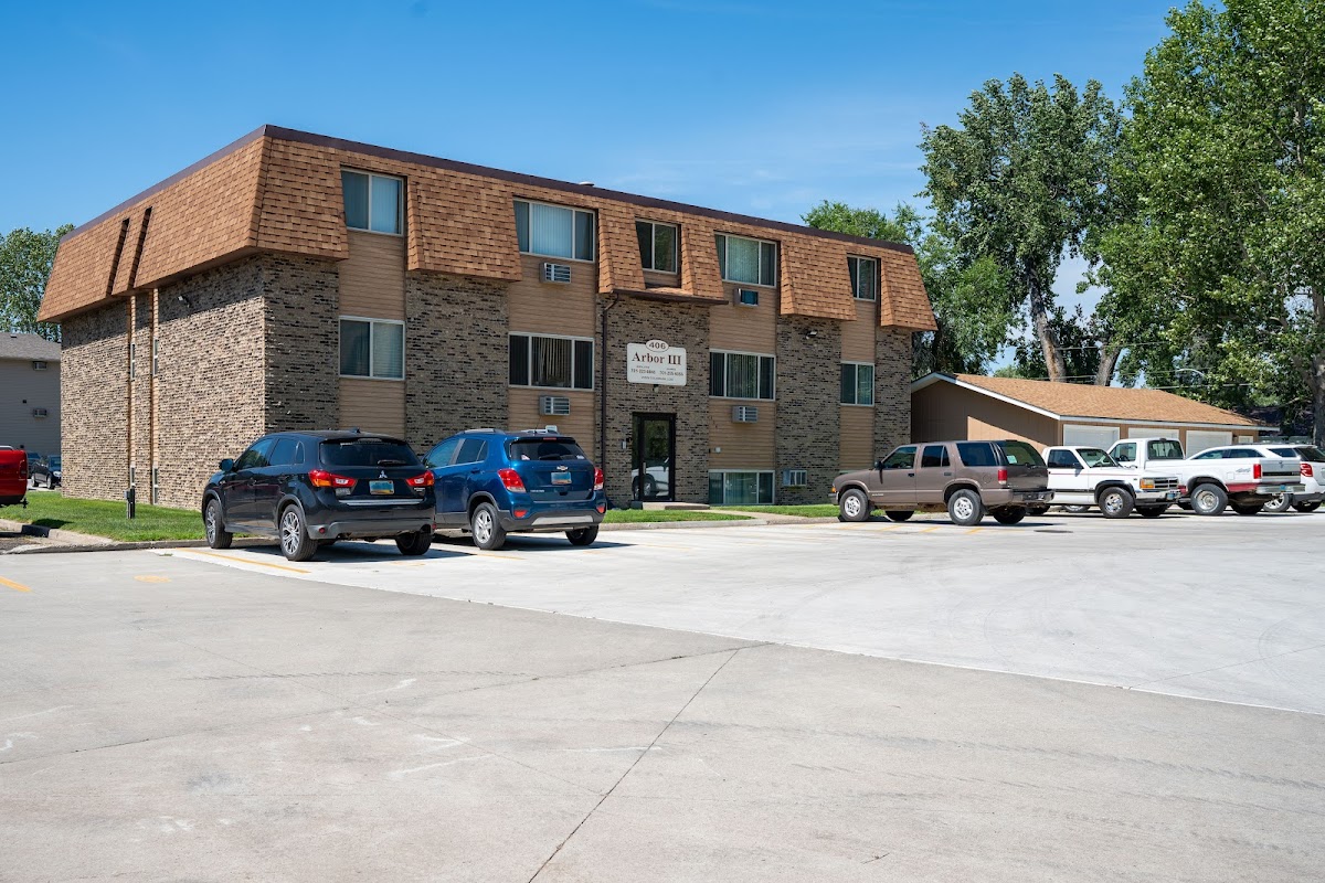Arbor 406 apartments in Bismarck, ND