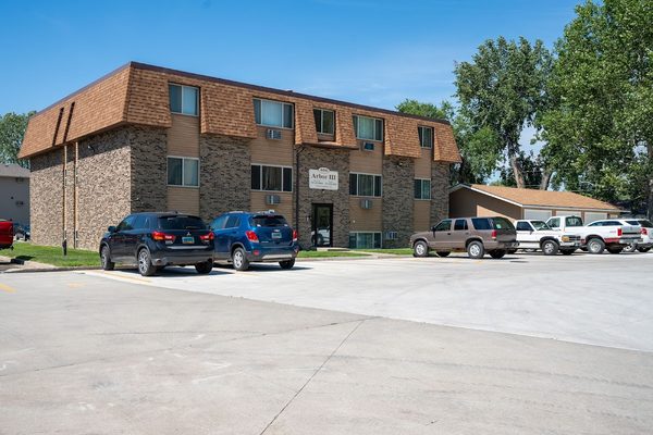 Arbor 406 apartments in Bismarck, ND