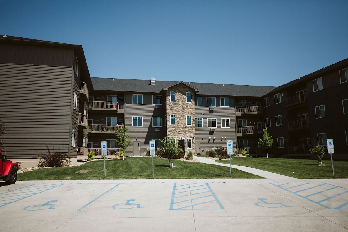 Diamond Bend apartments in Bismarck, ND