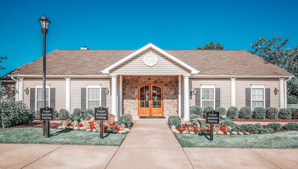 Villages of Cross Creek apartments in Rogers, AR
