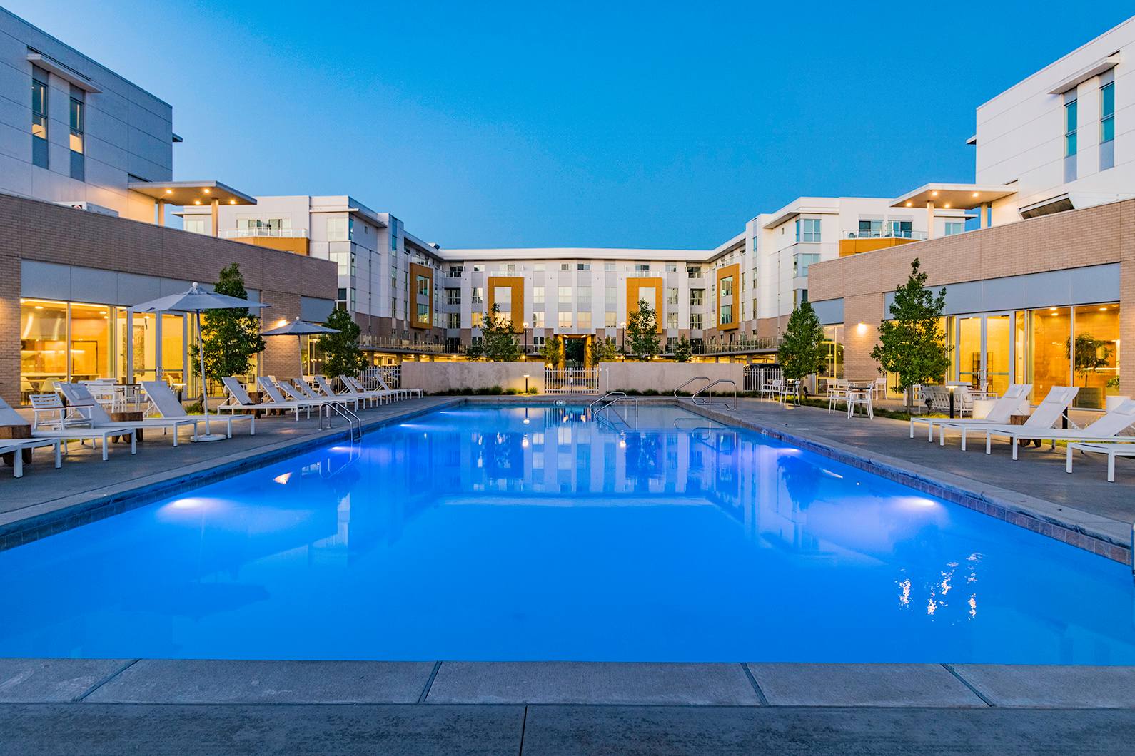 Crystal Flats apartments in Rogers, AR