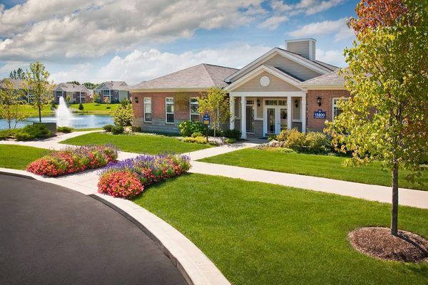 Cumberland Pointe apartments in Noblesville, IN
