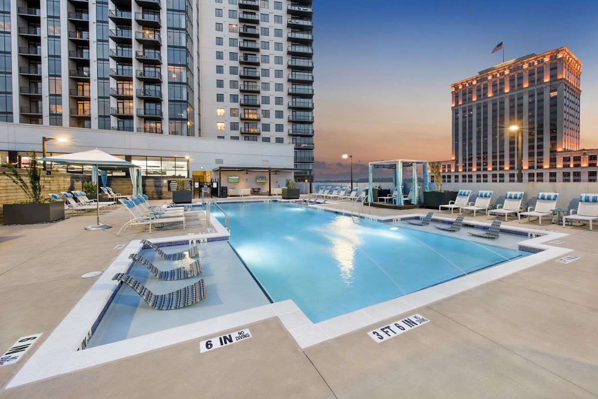 AMLI Lenox apartments in Atlanta, GA