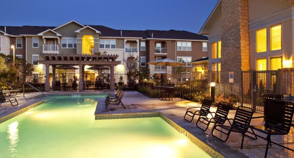 Encino Pointe apartments in San Marcos, TX