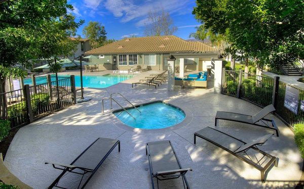 Avalon Mission Oaks apartments in Camarillo, CA