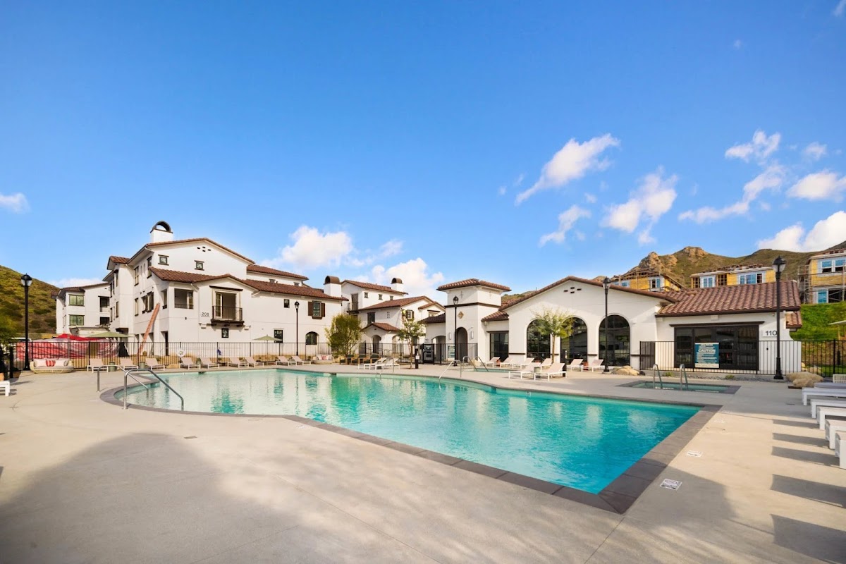 The Villas at Anacapa Canyon apartments in Camarillo, CA