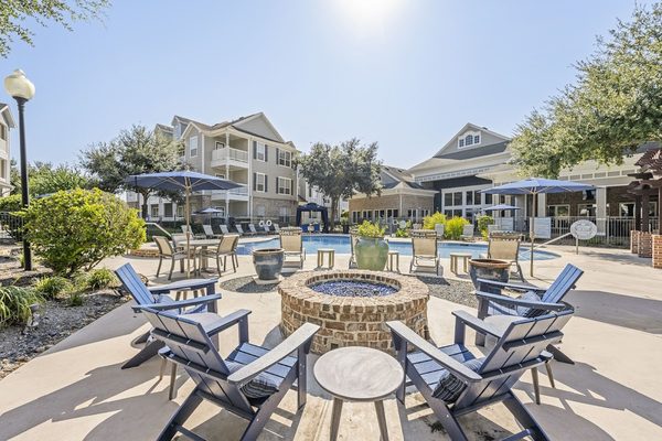 The Pointe At Victoria apartments in Victoria, TX