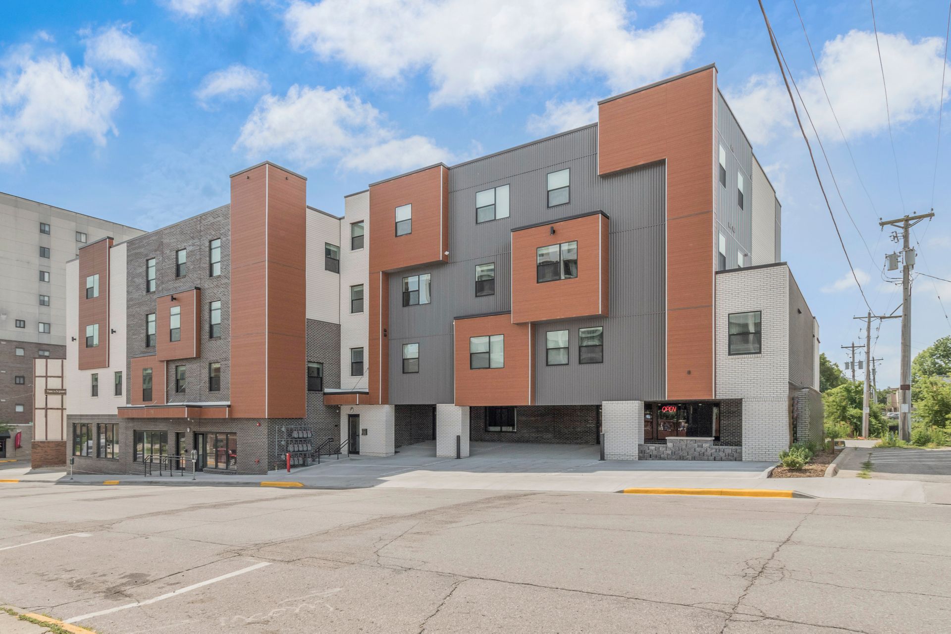 Unique Apartment Homes apartments in Ames, IA