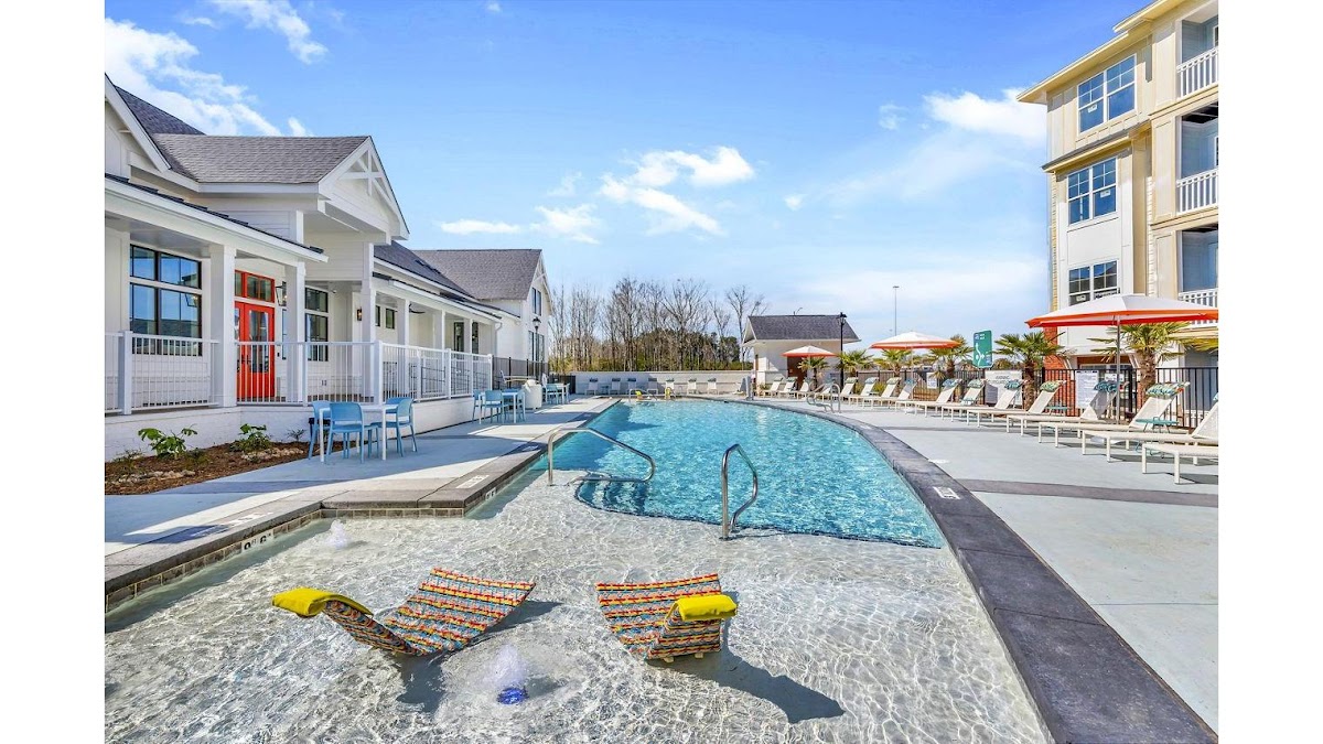 Alta Croft apartments in Huntersville, NC