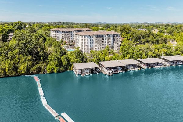 Residence at Old Hickory Lake apartments in Hendersonville, TN