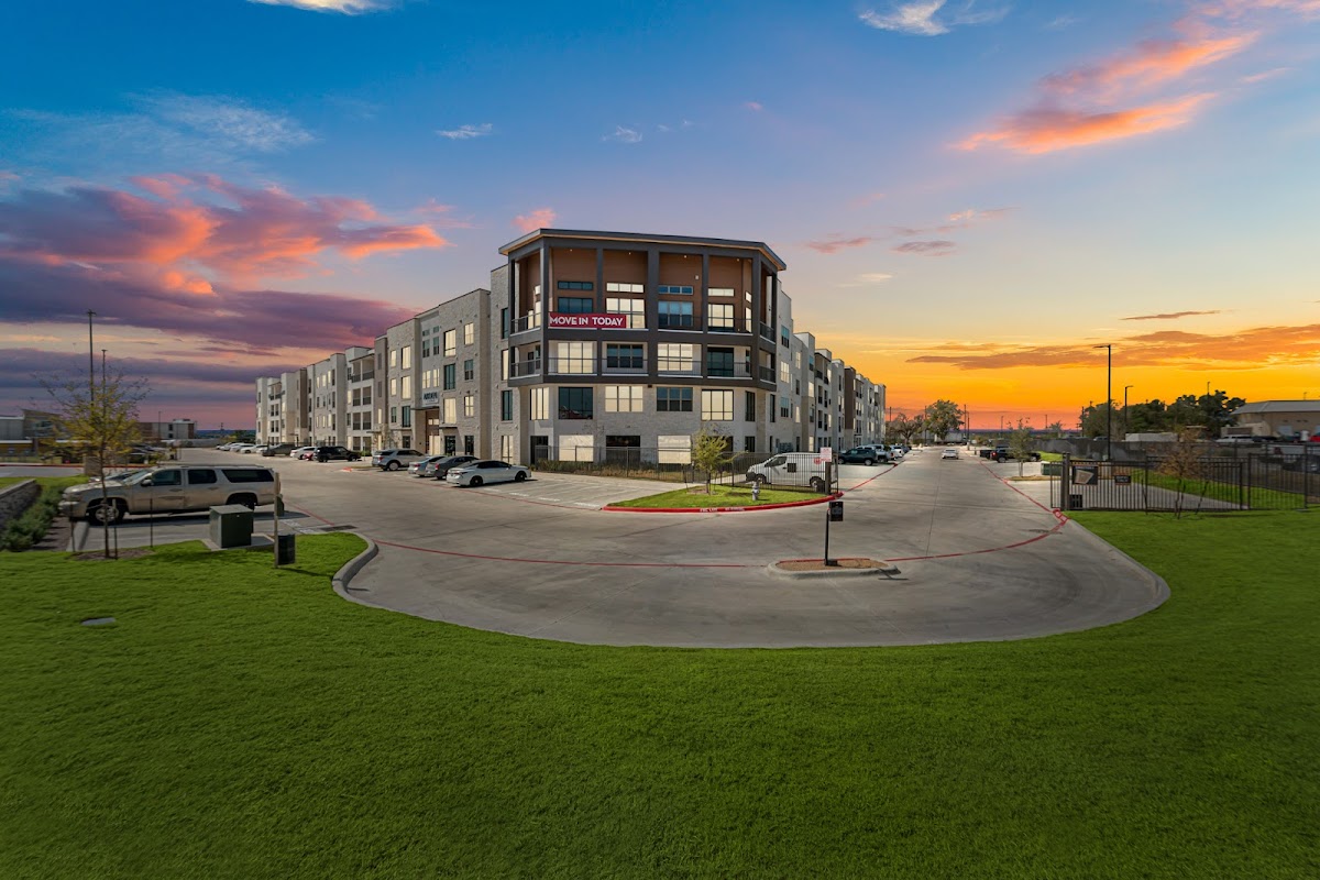 Arden at Kohlers Crossing apartments in Kyle, TX