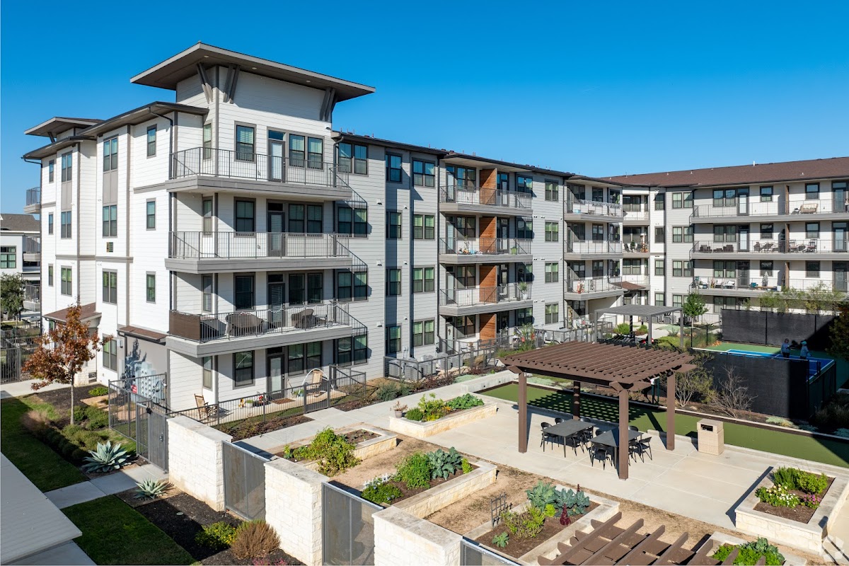 Sage Plum Creek apartments in Kyle, TX