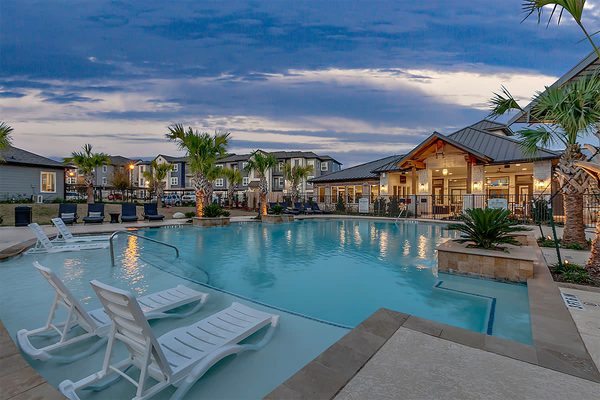 Ventana at Plum Creek apartments in Kyle, TX