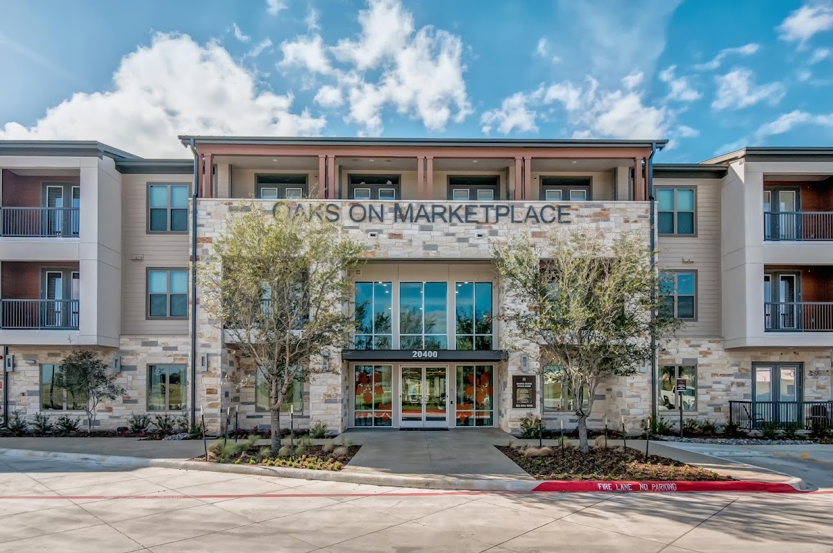 Axis Marketplace apartments in Kyle, TX
