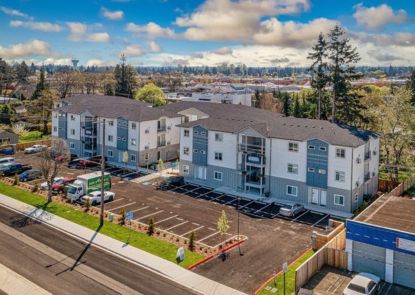 Lake Grove Apartments apartments
